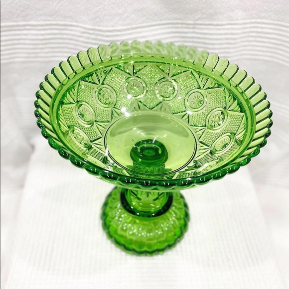 Emerald Green Indiana Glass Carnival Pedestal - Picture 4 of 4